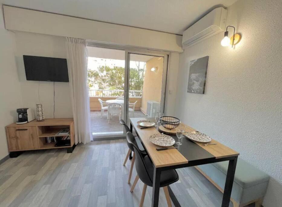 Appartement Port De Hyeres 4 Personnes Zewnętrze zdjęcie